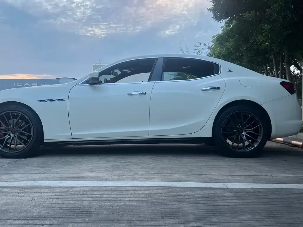 Maserati Ghibli — фото 6