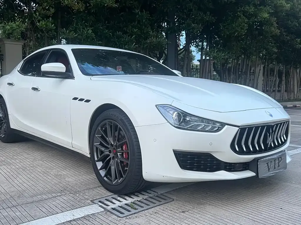 Maserati Ghibli — фото 9