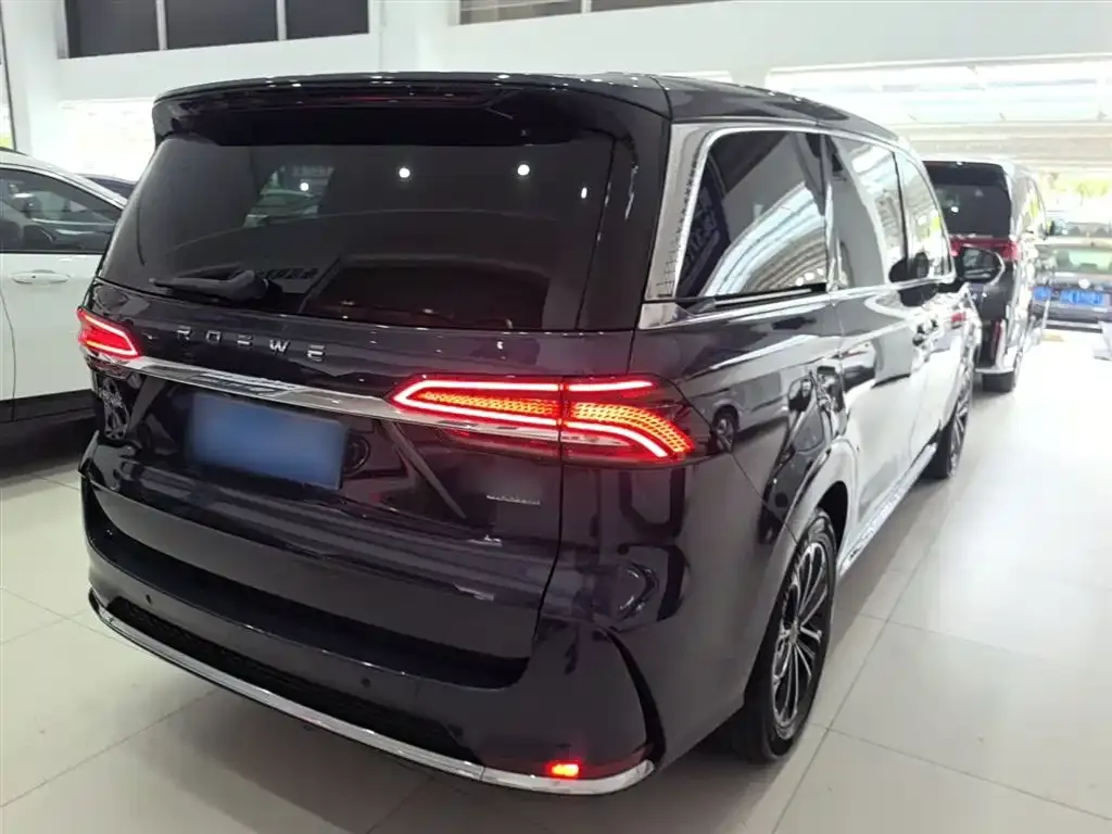 Roewe iMAX8 — фото 9