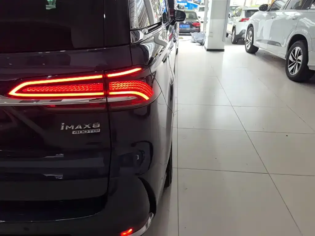 Roewe iMAX8 — фото 6