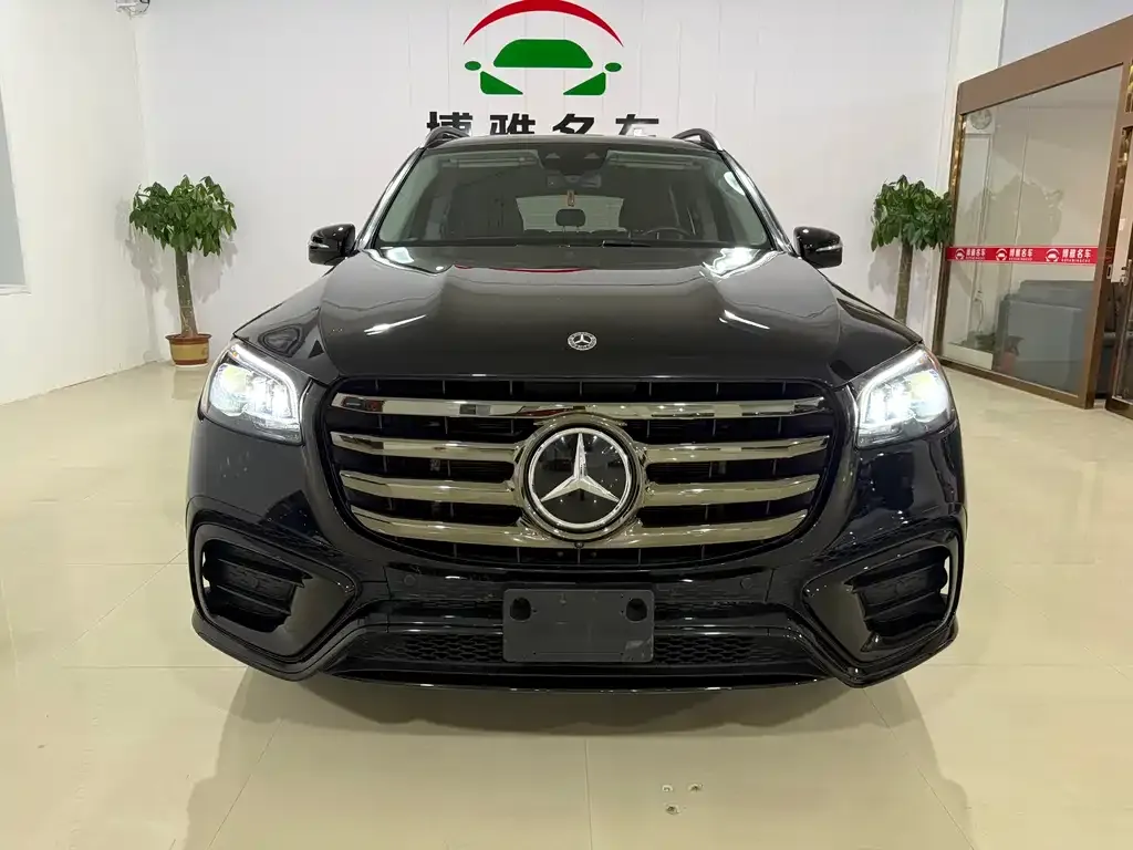 Mercedes-Benz GLS — фото 1