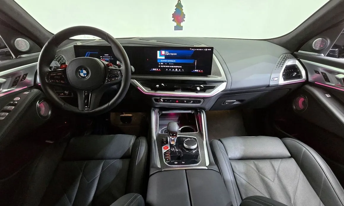 BMW XM — фото 9