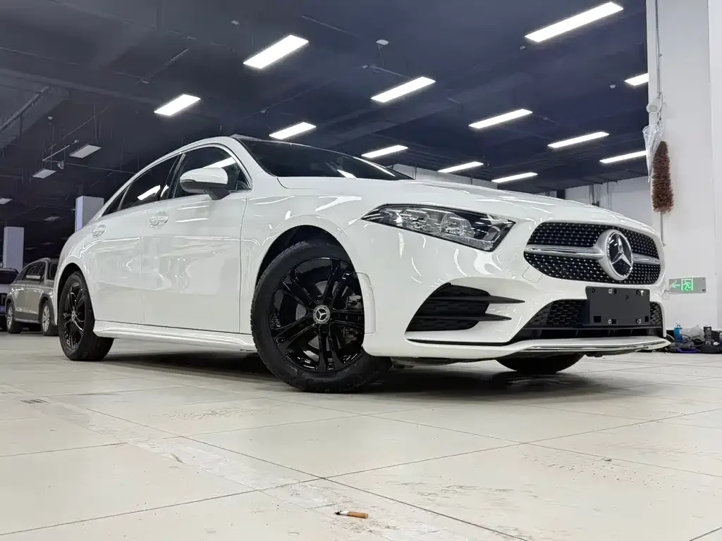 Mercedes-Benz A-Class — фото 9