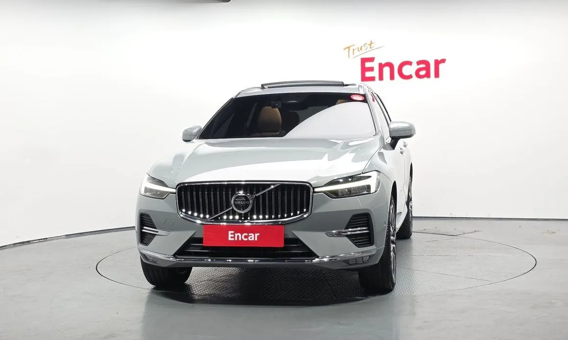 Volvo XC60 — фото 10