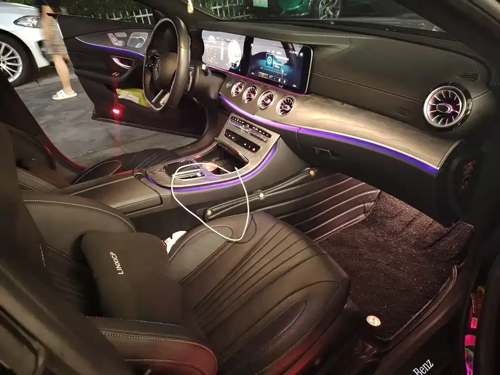 Mercedes-Benz CLS — фото 5