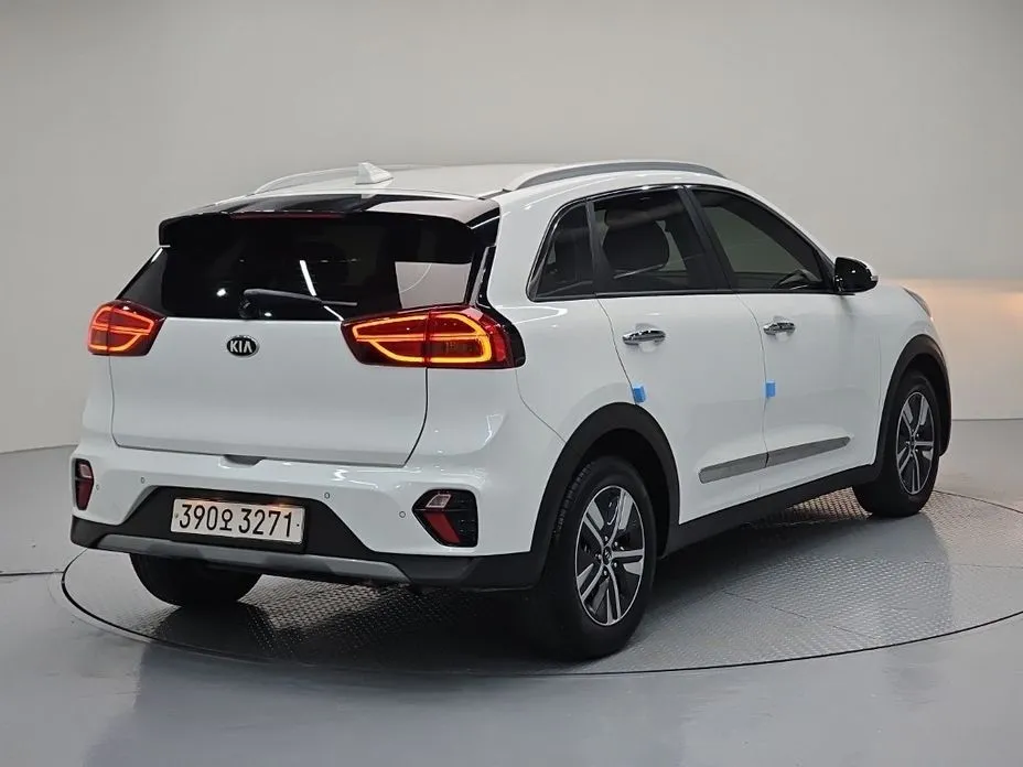 Kia Niro — фото 10