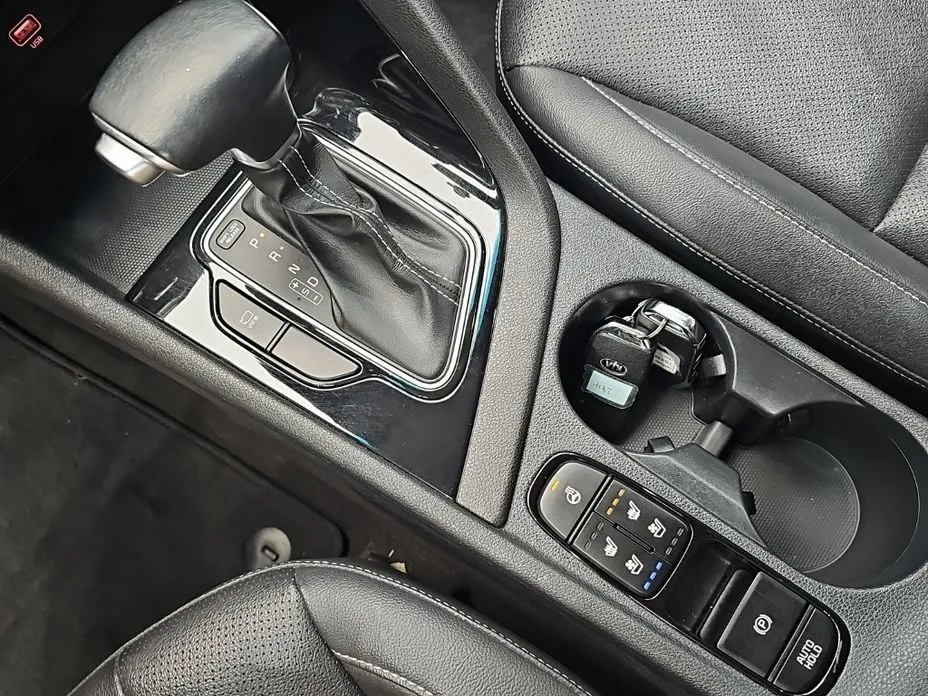 Kia Niro — фото 9