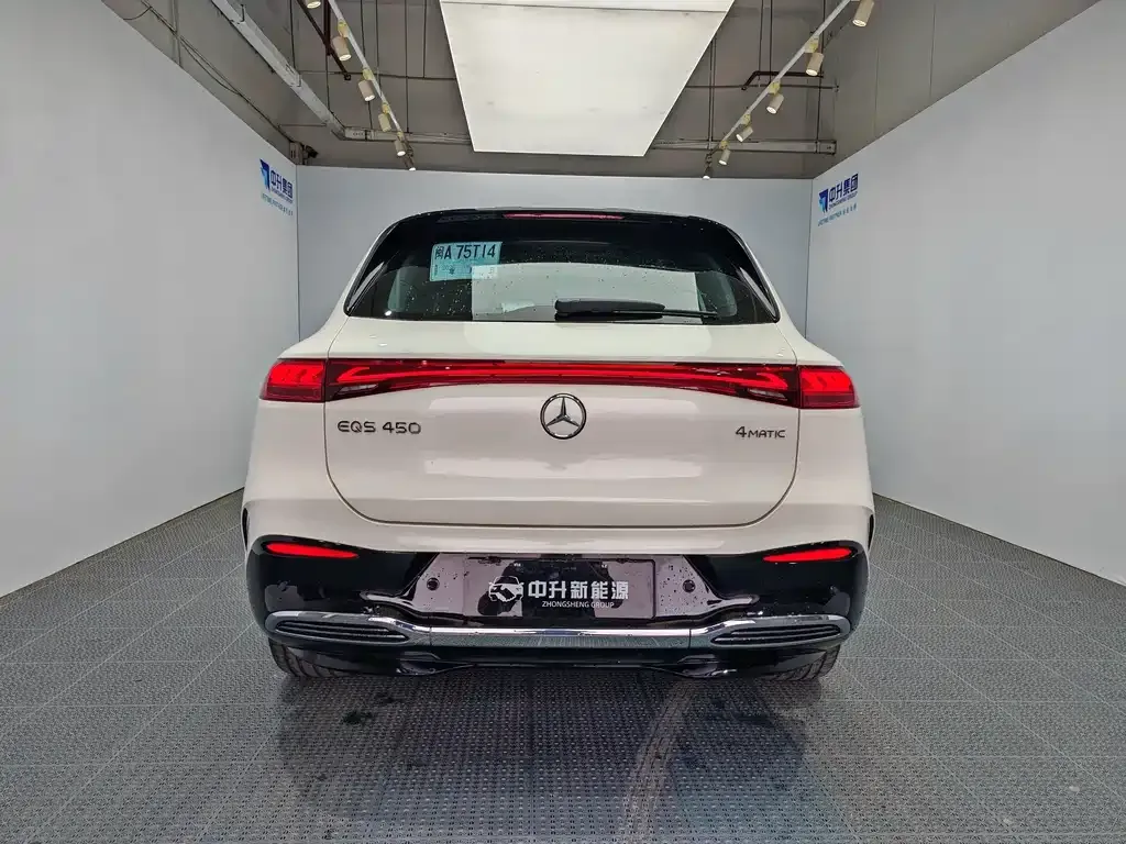 Mercedes-Benz EQS SUV — фото 4