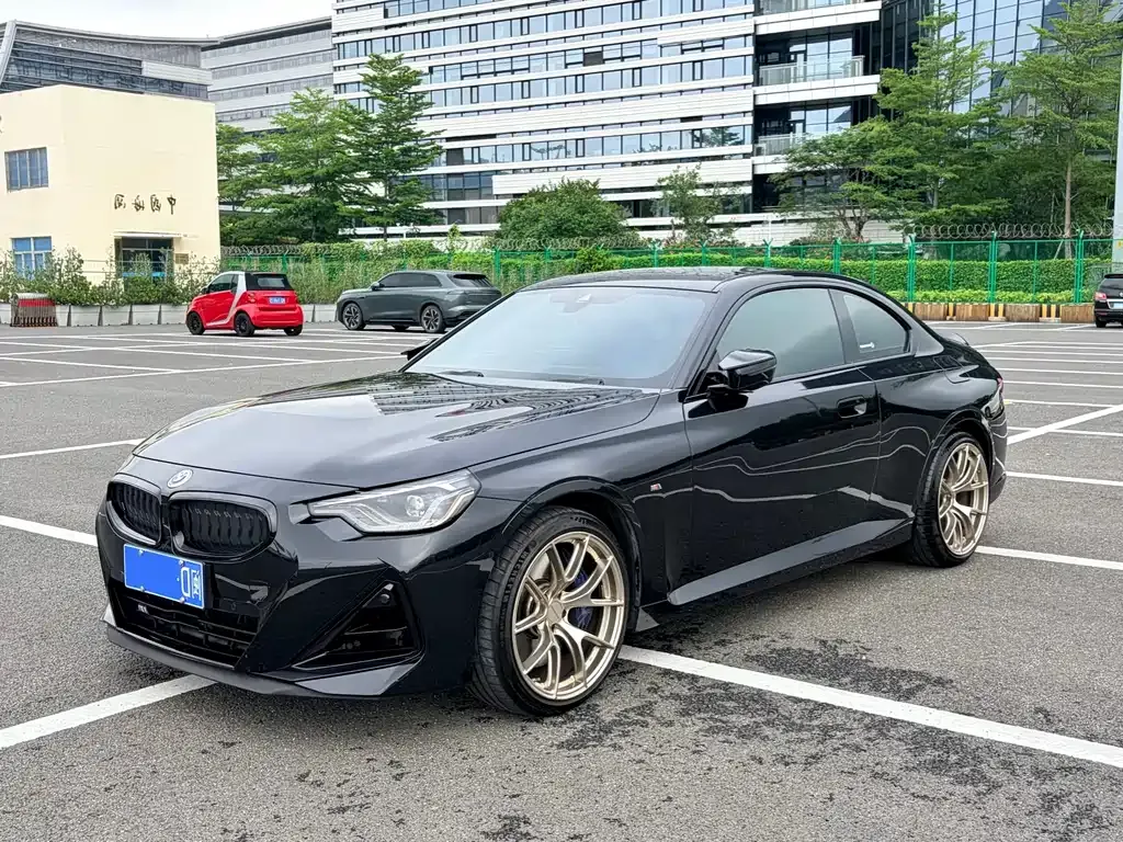 BMW M240i — фото 1