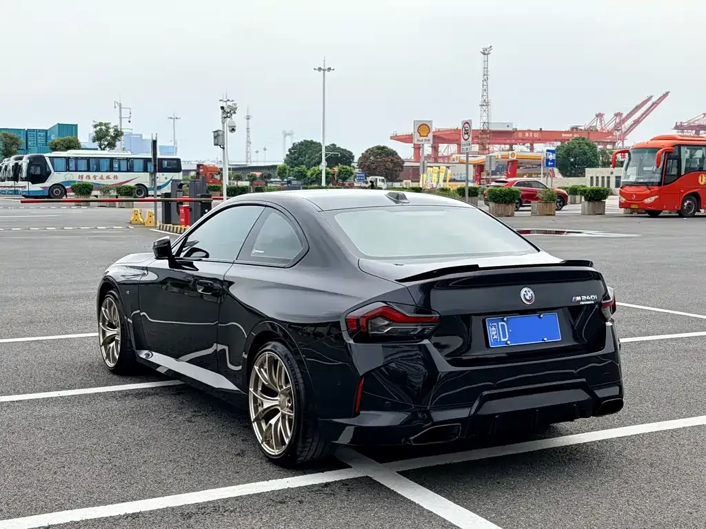 BMW M240i — фото 8