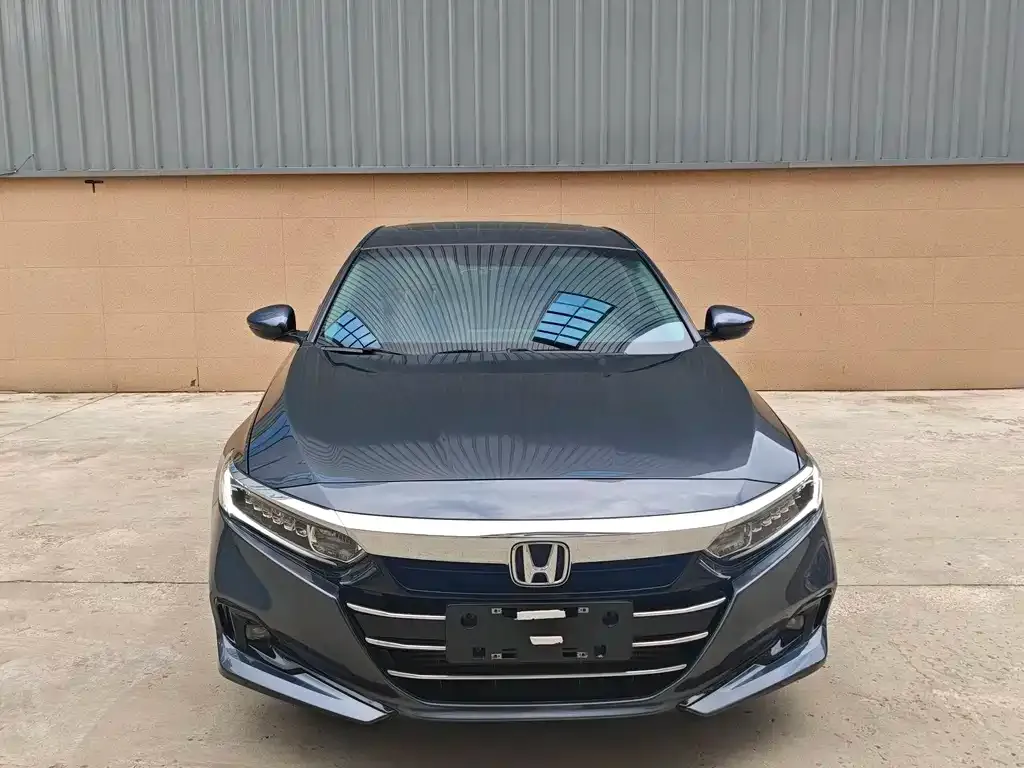 Honda Accord — фото 8