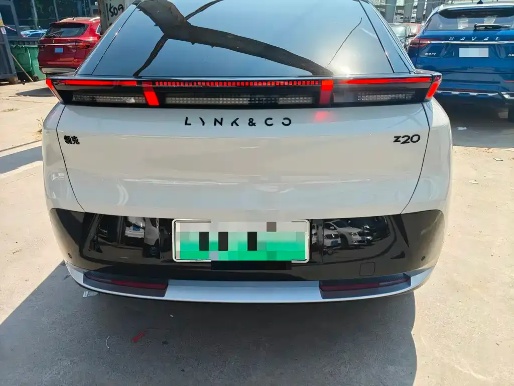 Lynk & Co Z20 — фото 10
