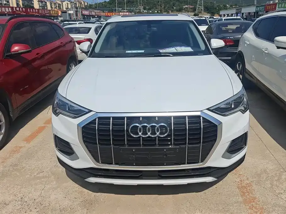 Audi Q3 — фото 10
