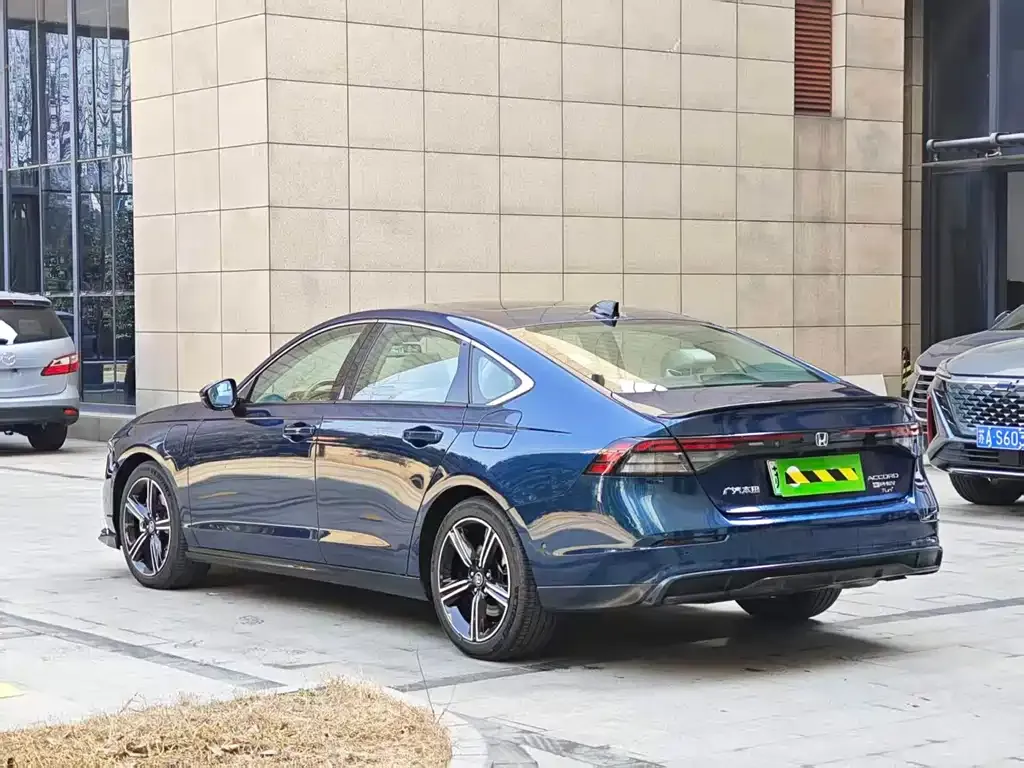 Honda Accord New Energy — фото 9