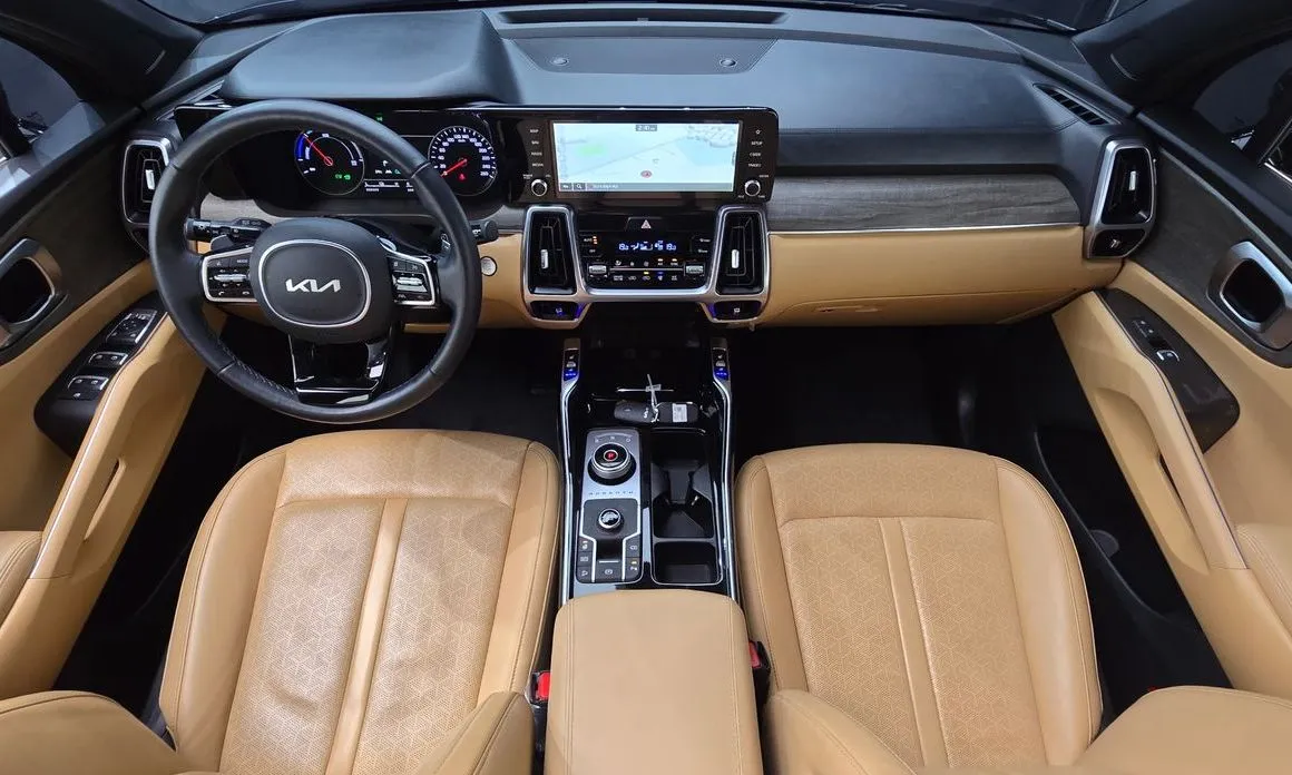 Kia Sorento — фото 8
