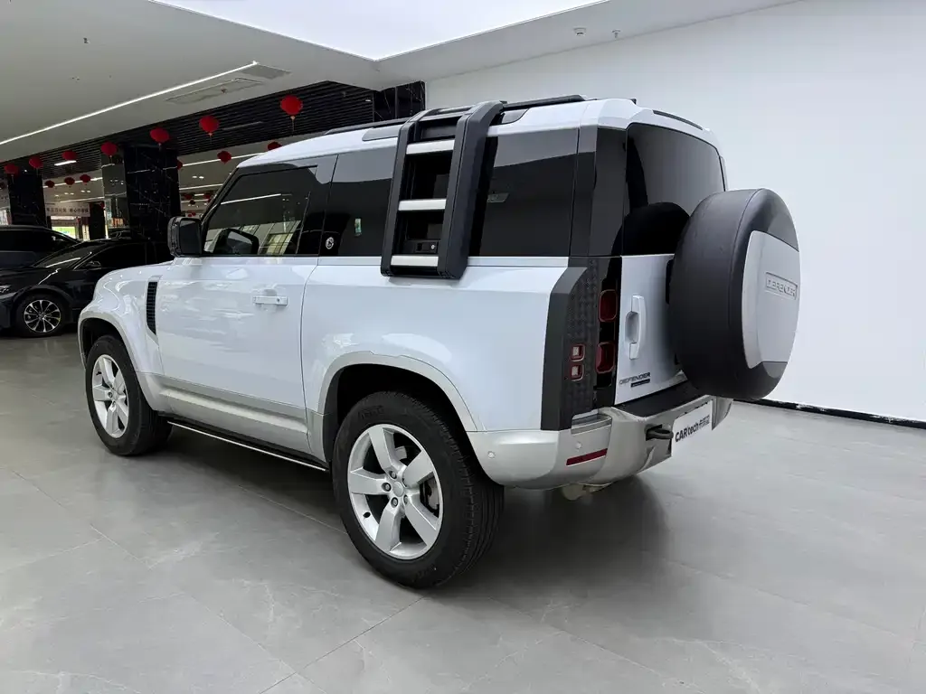 Land Rover Defender — фото 8