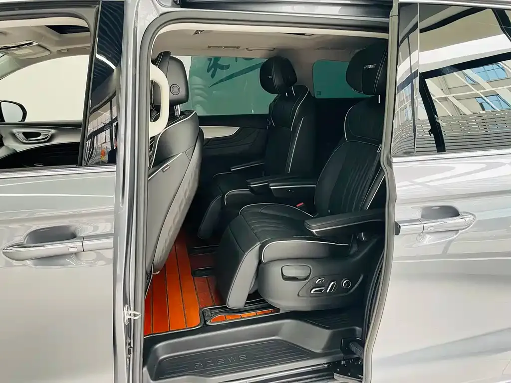Roewe iMAX8 — фото 2