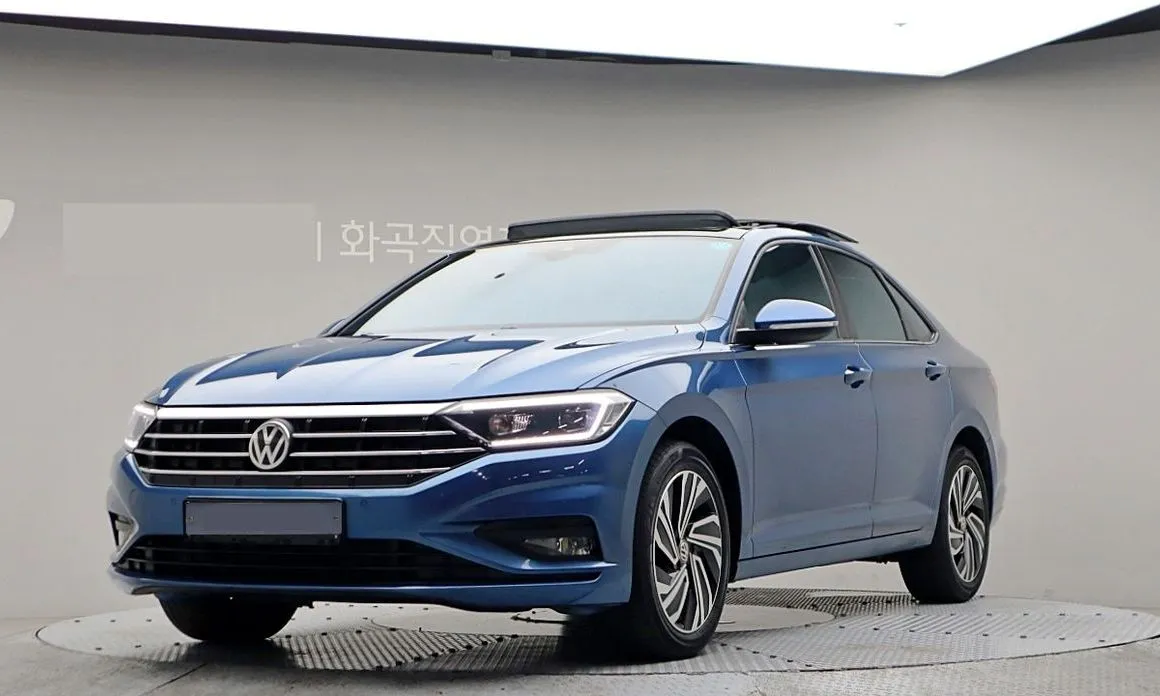 Volkswagen Jetta — фото 1