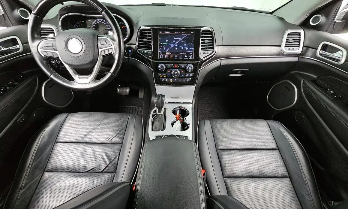 Jeep Cherokee — фото 8