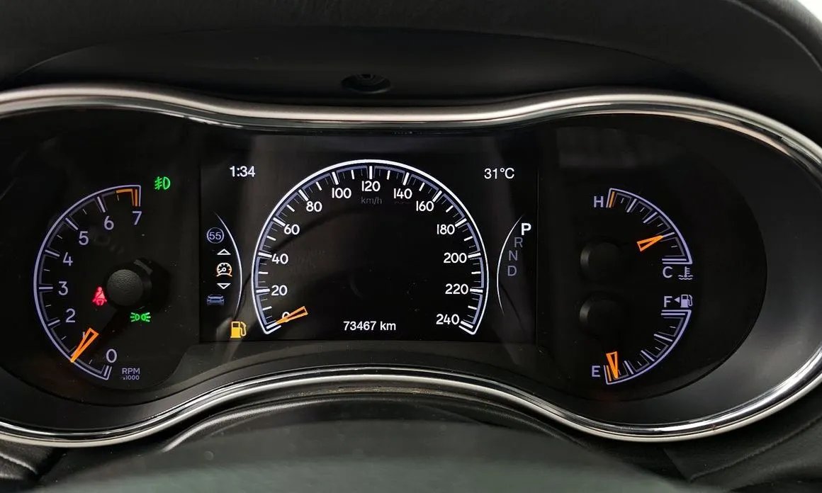 Jeep Cherokee — фото 3