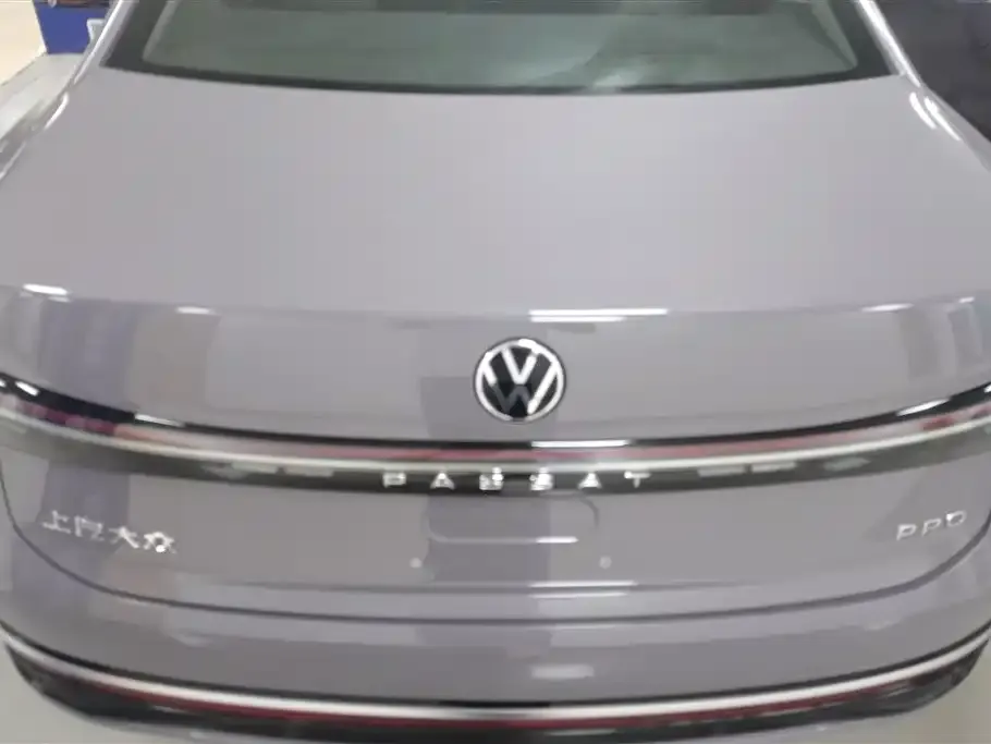 Volkswagen Passat — фото 4