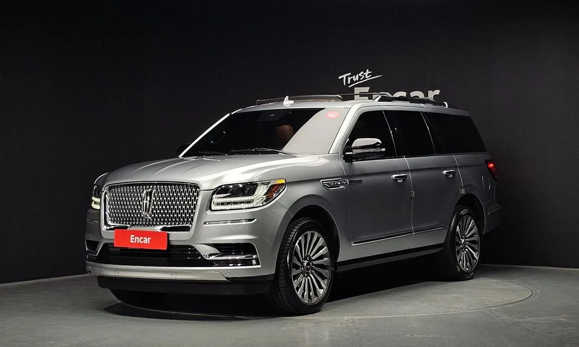 Lincoln Navigator — фото 1