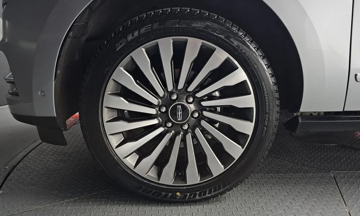 Lincoln Navigator — фото 10