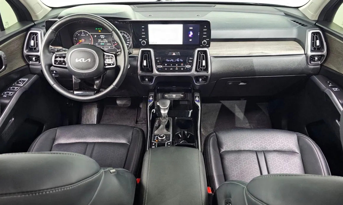 Kia Sorento — фото 5