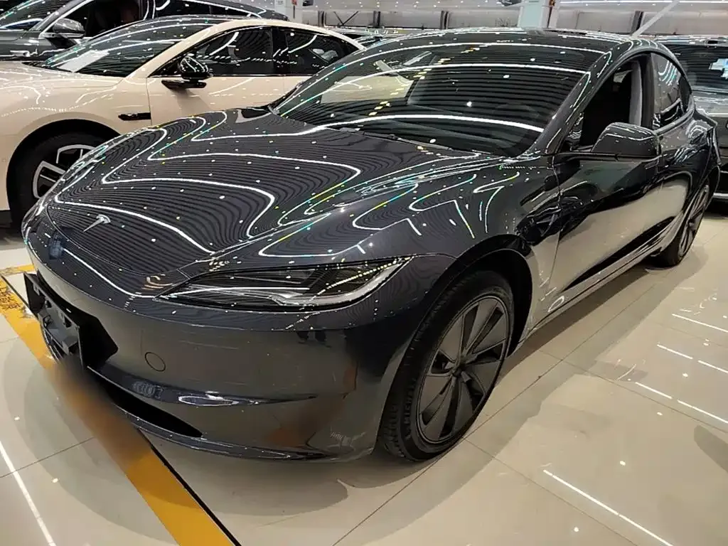 Tesla Model 3 — фото 5