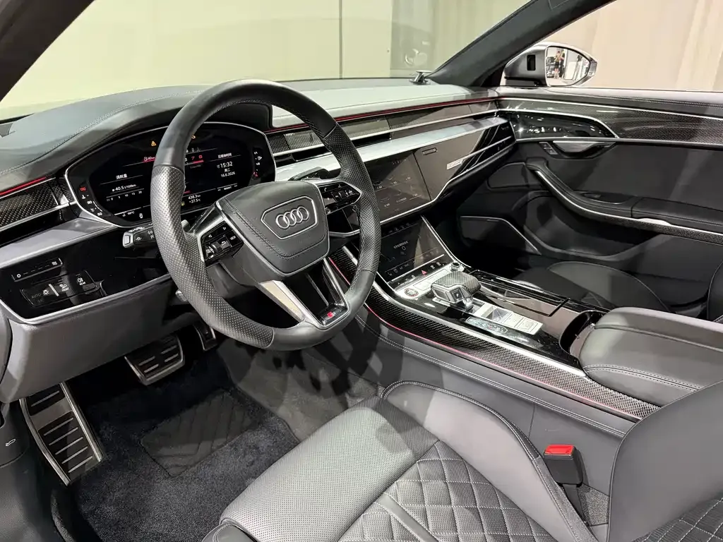 Audi S8 — фото 8