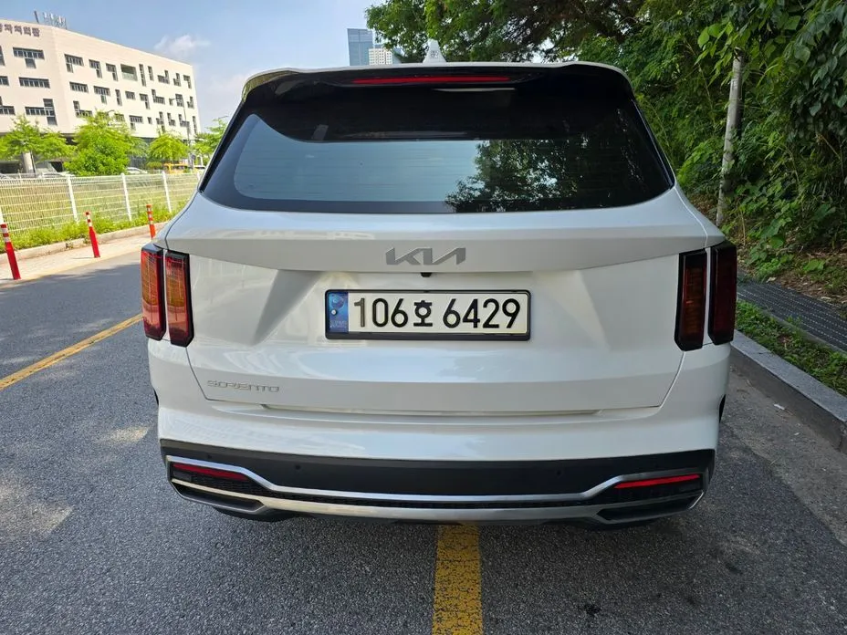 Kia Sorento — фото 6
