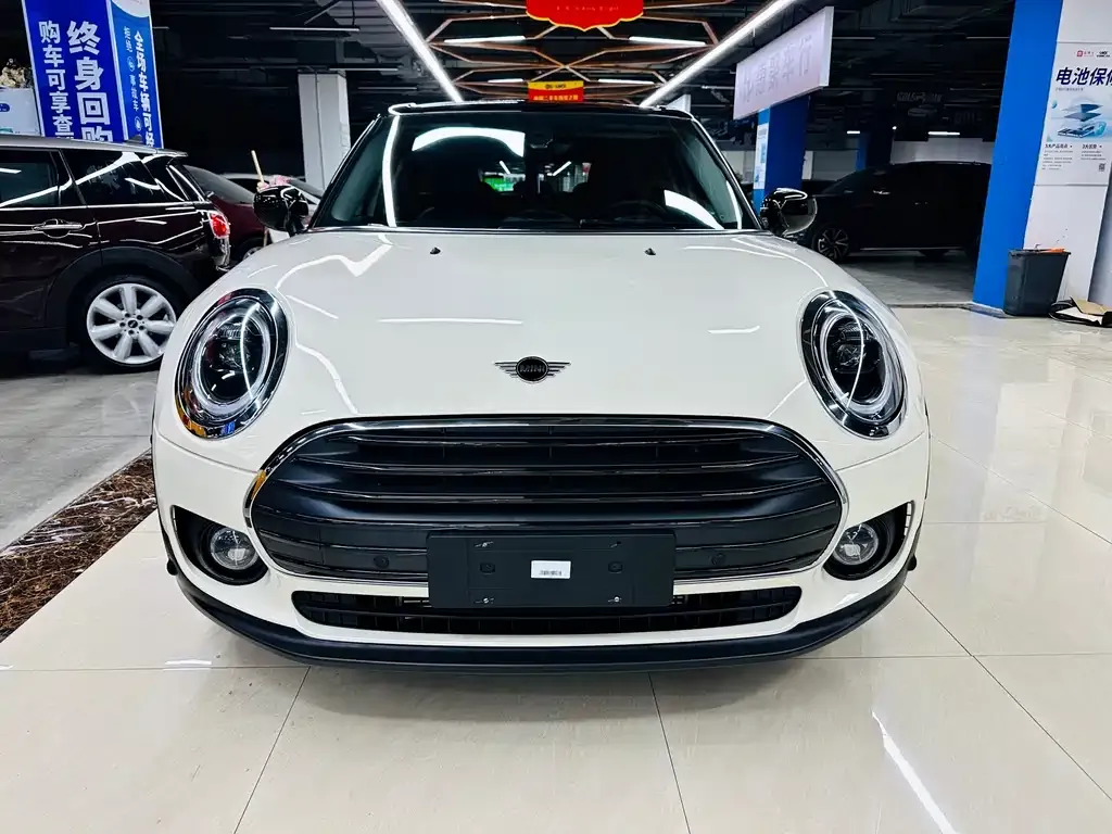 MINI Clubman — фото 8