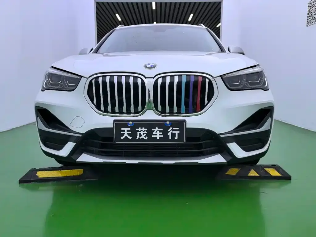 BMW X1 — фото 3