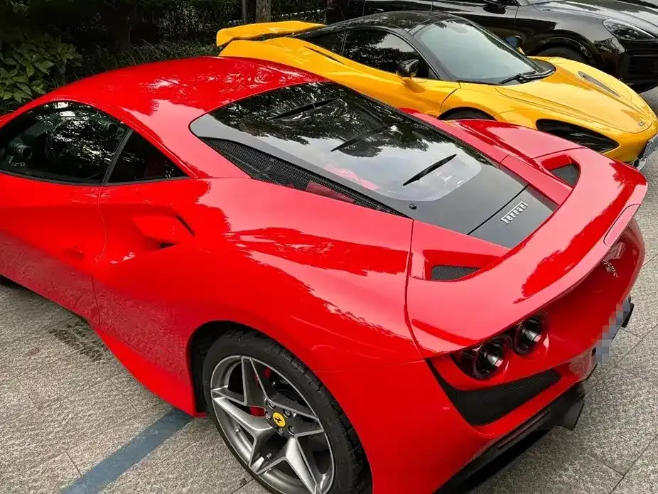 Ferrari F8 — фото 7