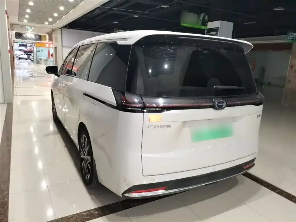 GAC Motor 传祺E8 PHEV — фото 3