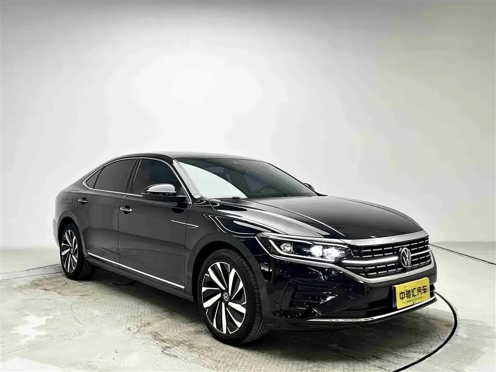 Volkswagen Passat — фото 3