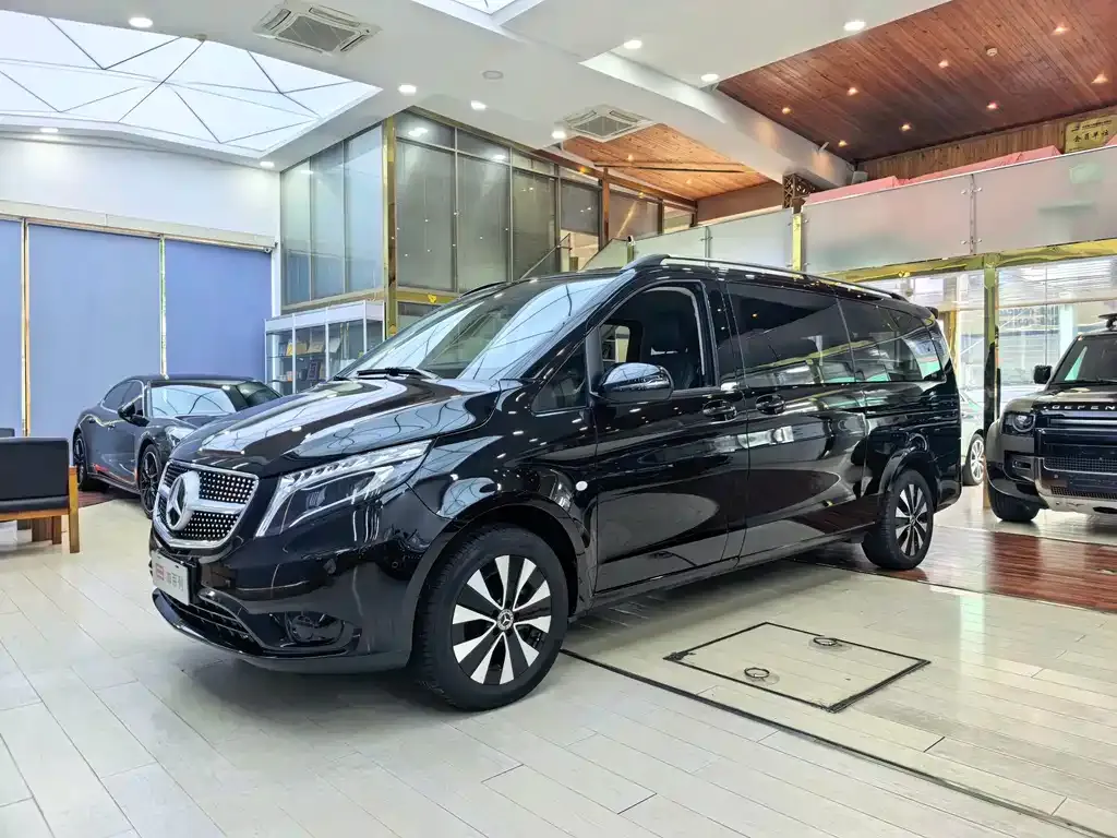 Mercedes-Benz Vito — фото 1