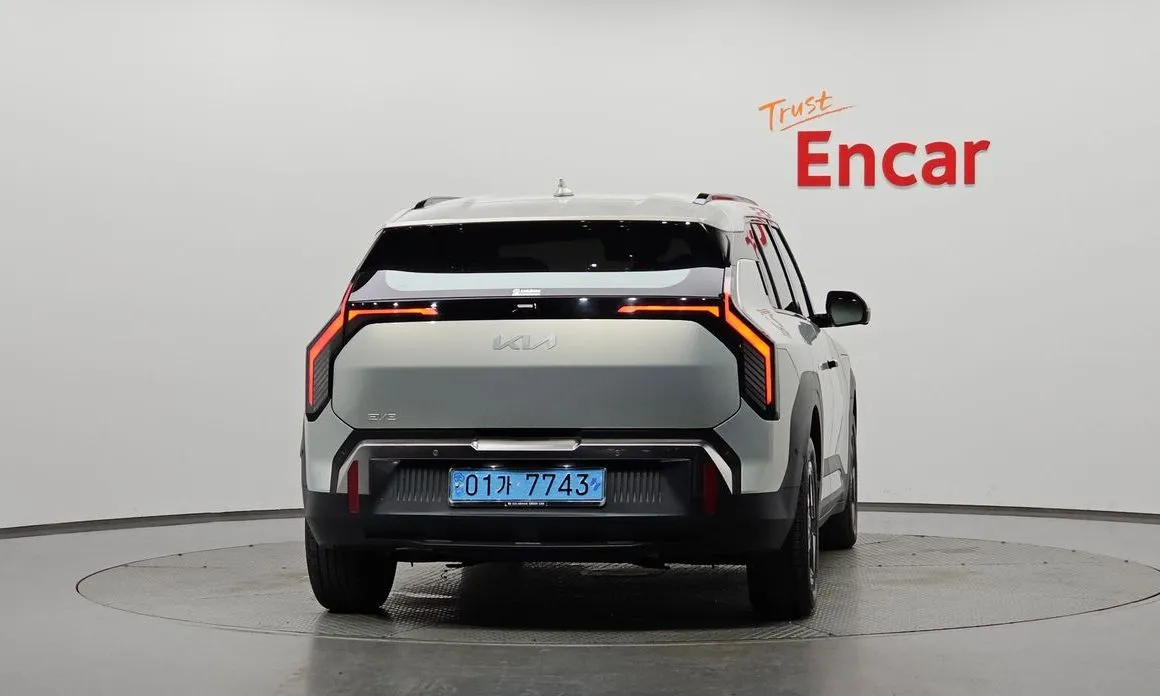 Kia EV3 — фото 4