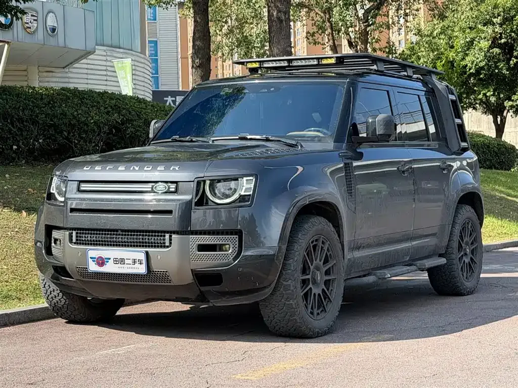 Land Rover Defender — фото 1