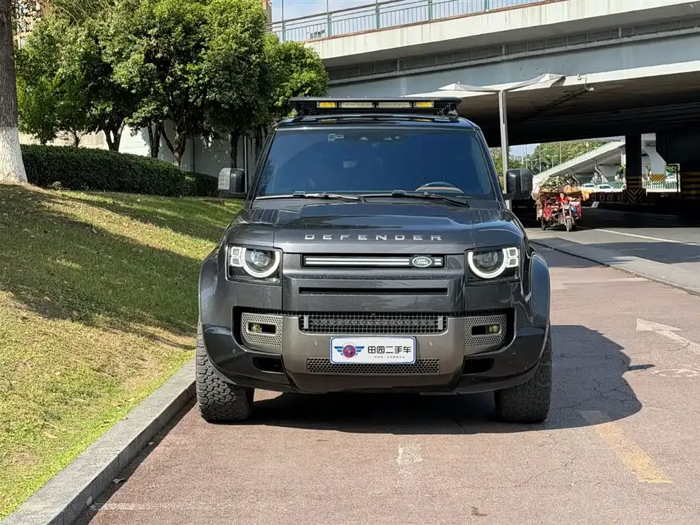 Land Rover Defender — фото 10