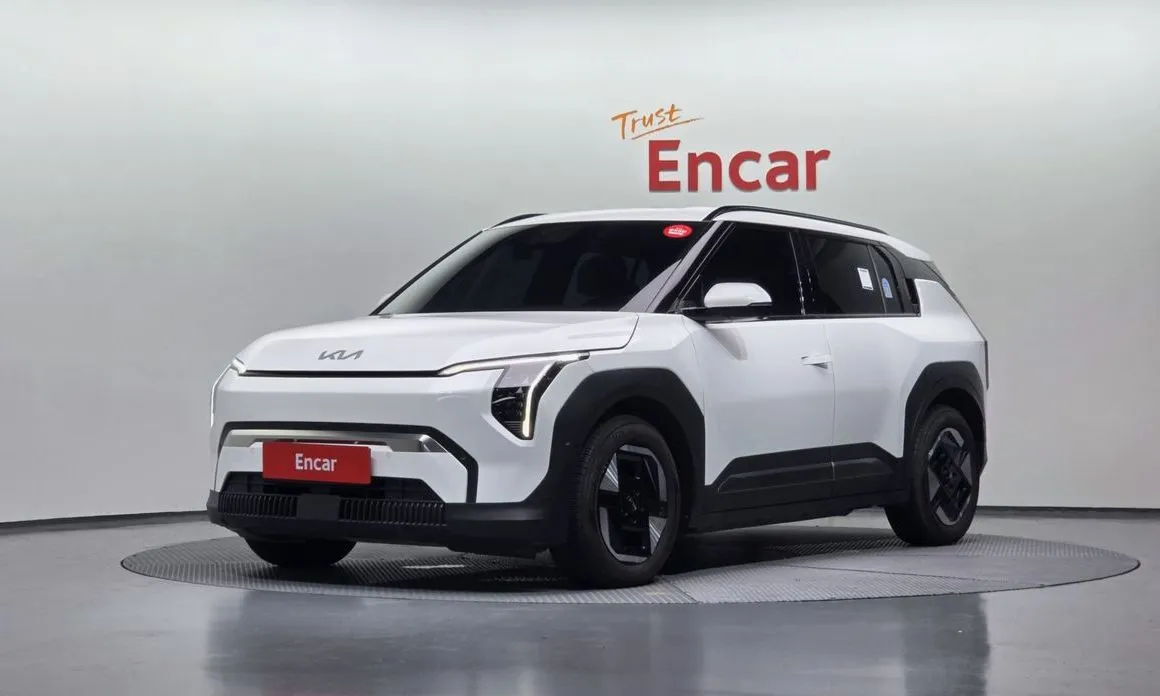 Kia EV3 — фото 1