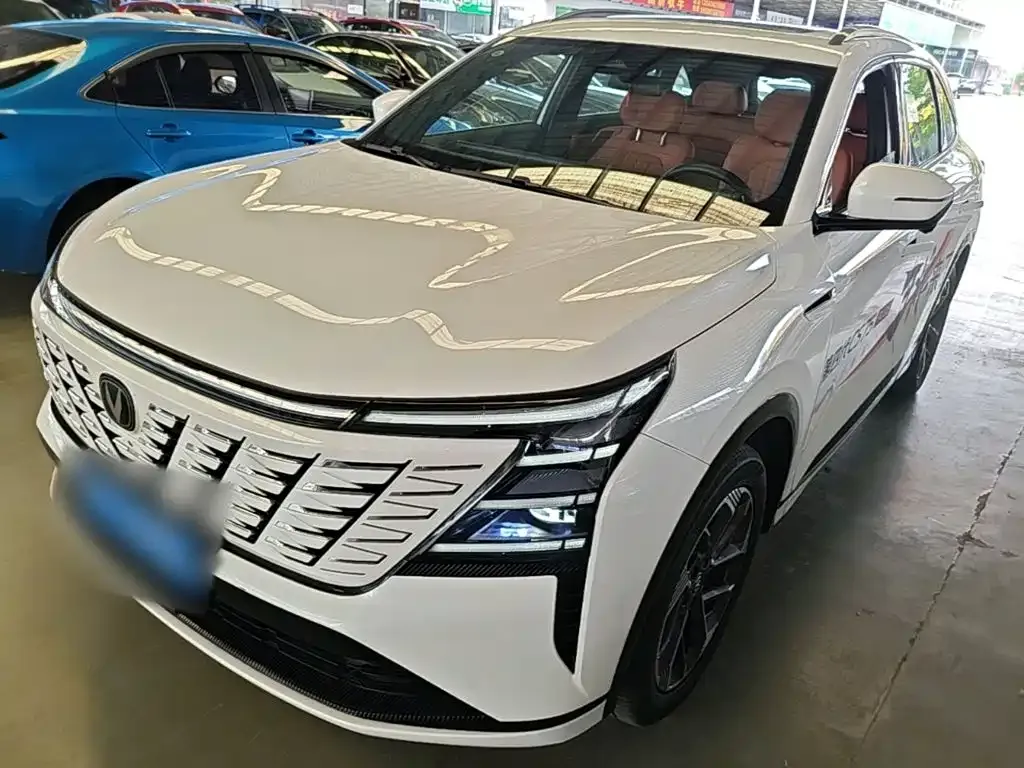 Changan CS75PLUS — фото 9