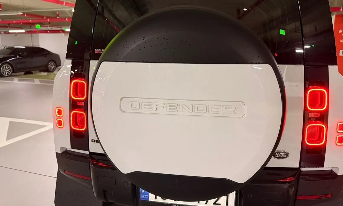 Land Rover Defender — фото 2