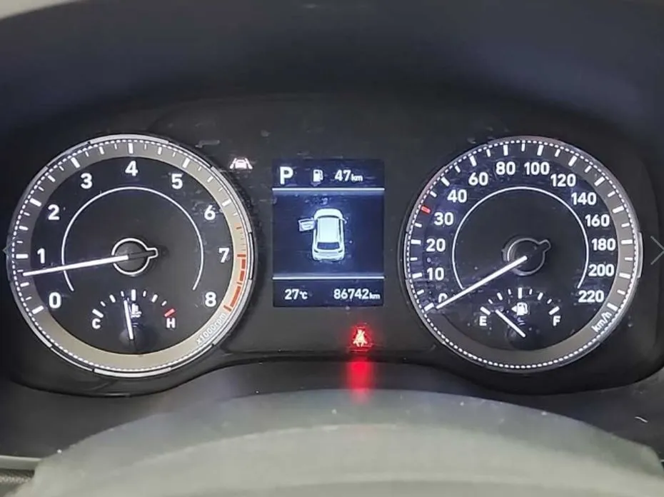 Hyundai Venue — фото 2