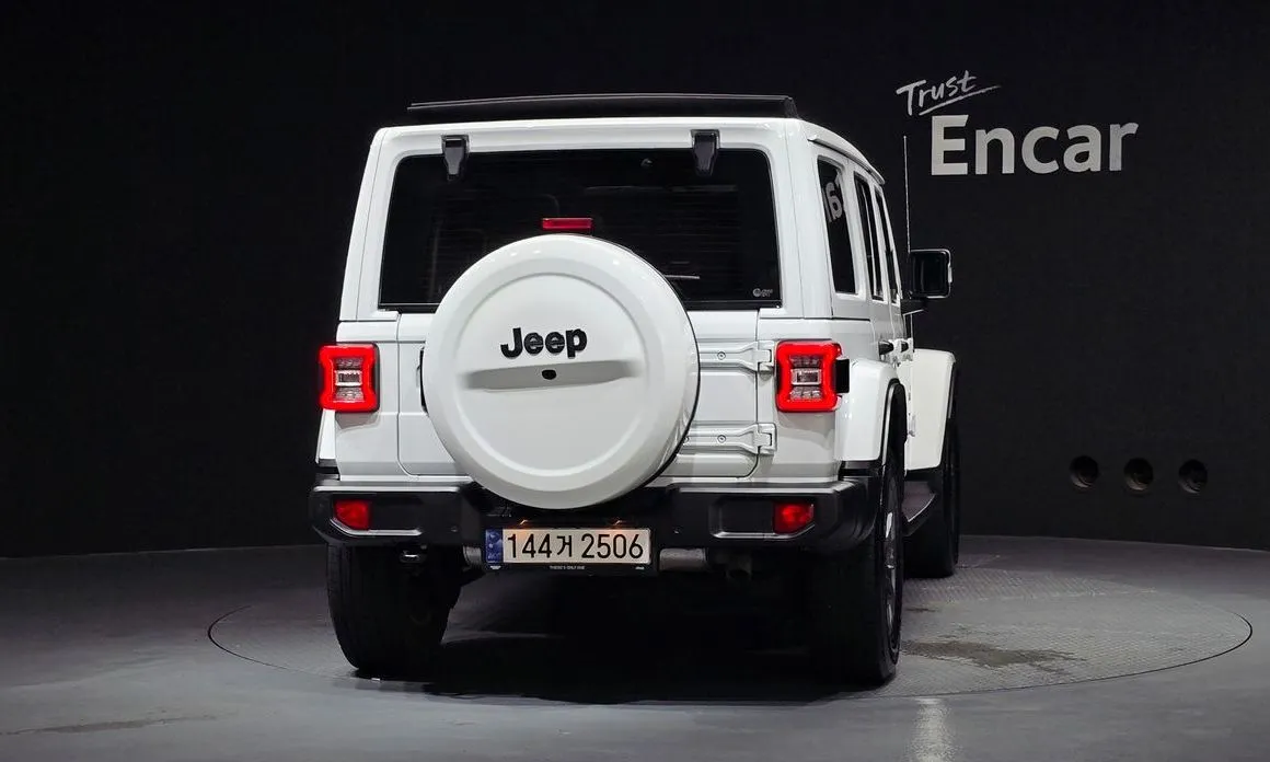 Jeep Wrangler — фото 4