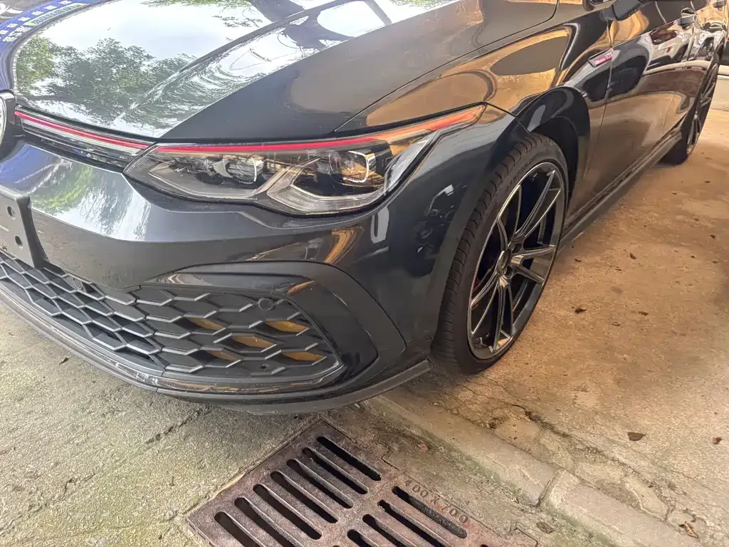 Volkswagen Golf GTI — фото 5