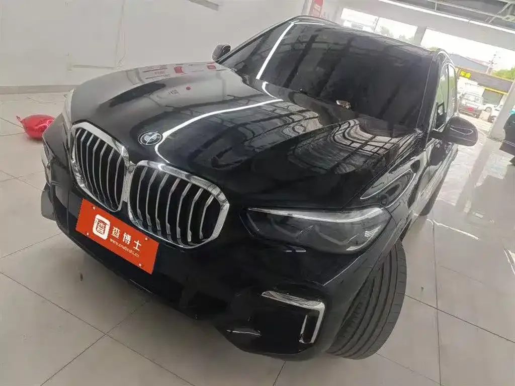 BMW X5 — фото 1