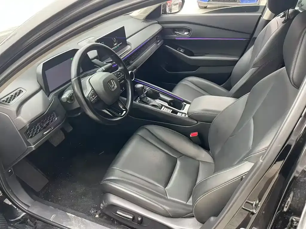 Honda Accord — фото 7