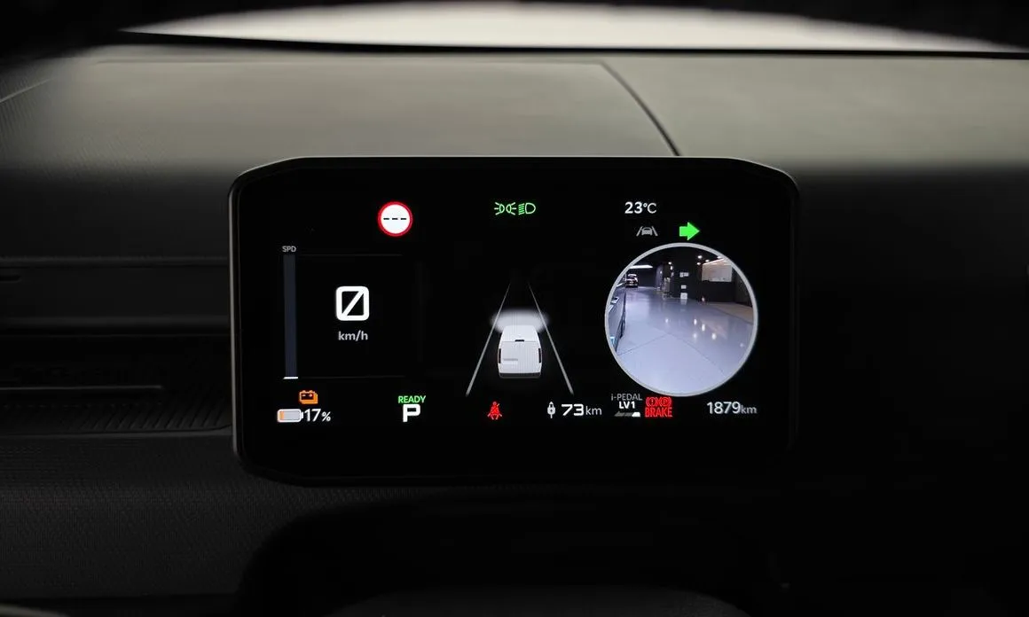 Kia PV5 — фото 3