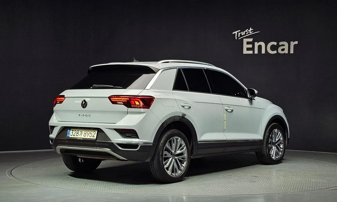 Volkswagen T-Roc — фото 7